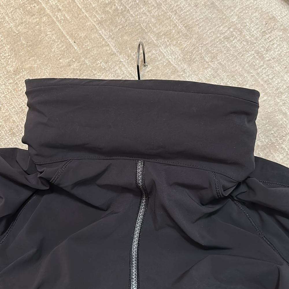 Lululemon jacket - Picture 4 of 4